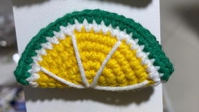 大眼睛萌萌兔發(fā)夾DIY教程 用毛線鉤針編織可愛(ài)飾品